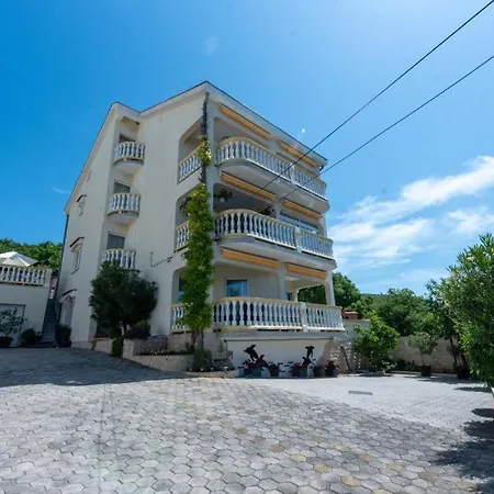 Apartmán Lucija By Guide *