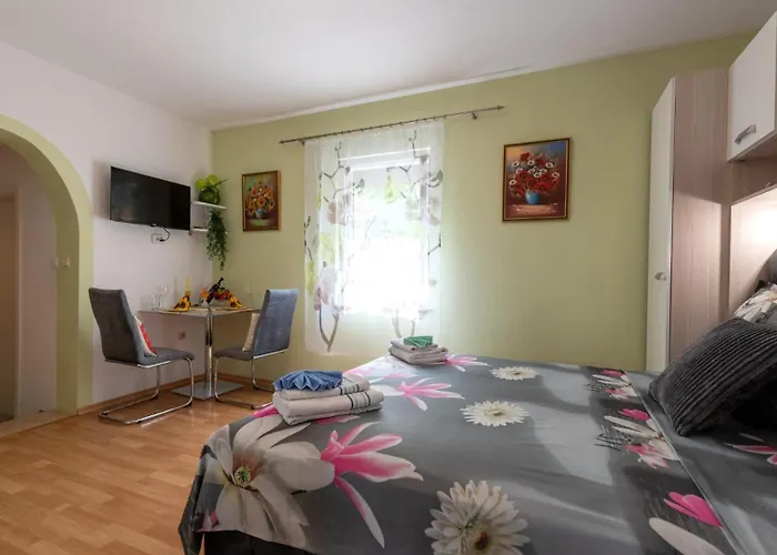 Lucija By Guide Apartament *